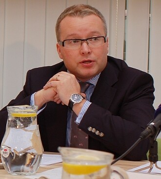 Z p�ti hlasov�n� souvisej�c�ch se �ivotn�m prost�ed�m "stihl" ministr tohoto rezortu Tom� Chalupa jen jedno.