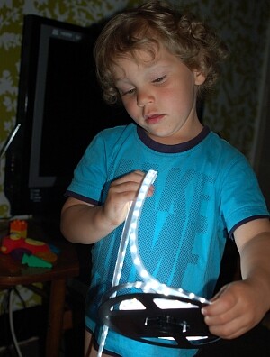 LED p�sky. Obsluha jednoduch�, zvl�dne i d�cko
