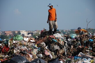 Stung Meanchey – největší skládka v Kambodži dává práci a obživu stovkám rodin