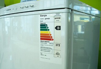 Energetické štítky by se měly používat nejen na spotřebičích ale i autech a budovách