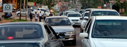 Automobilová doprava v Ugandě Foto: Carlos Felipe Pardo Flickr