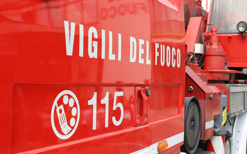 In Italia ha suscitato critiche la richiesta di mezzi antincendio indirizzata al ministro tedesco