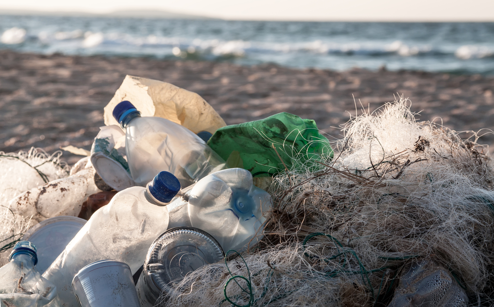 Státy se rozcházejí v názoru na celosvětovou smlouvu o omezování plastů