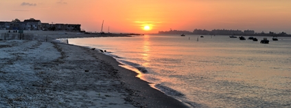 Západ slunce nad Rockaways Beach, Queens, New York Foto: Depositphotos