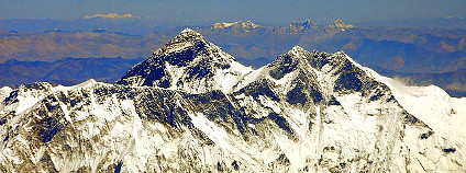 Everest Foto: Claude Florin Flickr.com