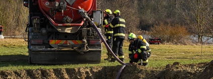 Likvidace následků požáru cisteren s benzenem v Hustopečích nad Bečvou Foto: HZS Olomouckého kraje