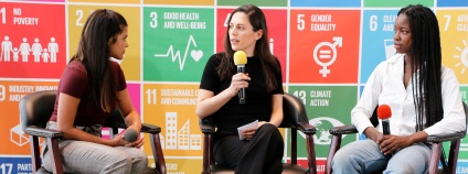 Mládežnický klimatický summit OSN se bude konat 21. září 2019 v sídle OSN v New Yorku, den po globální stávce pro klima plánované na pátek 20. září. Mládežnický klimatický summit OSN se bude konat 21. září 2019 v sídle OSN v New Yorku, den po globální stávce pro klima plánované na pátek 20. září.