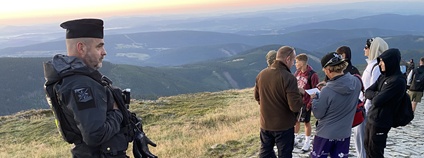 Sněžku před východem slunce Foto: Radek Drahný, archiv Správy KRNAP Správa KRNAP