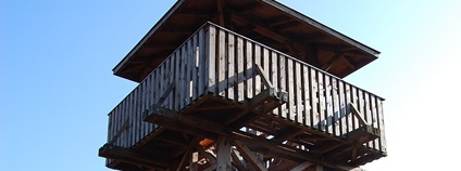 Stará rozhledna u Soumarského rašeliniště Foto: Richenza Wikimedia Commons Stará rozhledna u Soumarského rašeliniště Foto: Richenza Wikimedia Commons