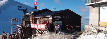 Chata Rifugio Guide del Cervino Foto: PD Wikimeda Commons