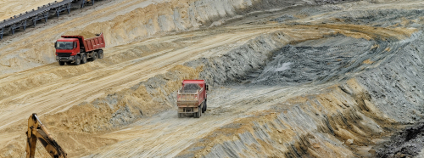 Těžba uhlí Foto: Nneirda Shutterstock Těžba uhlí Foto: Nneirda Shutterstock