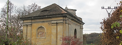 Kaple Navštívení Panny Marie v Žiželicích na Lounsku Foto: Gortyna Wikimedia Commons
