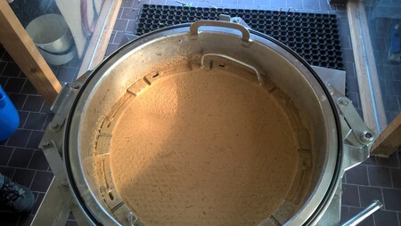 Výroba hydrolyzátu z peří