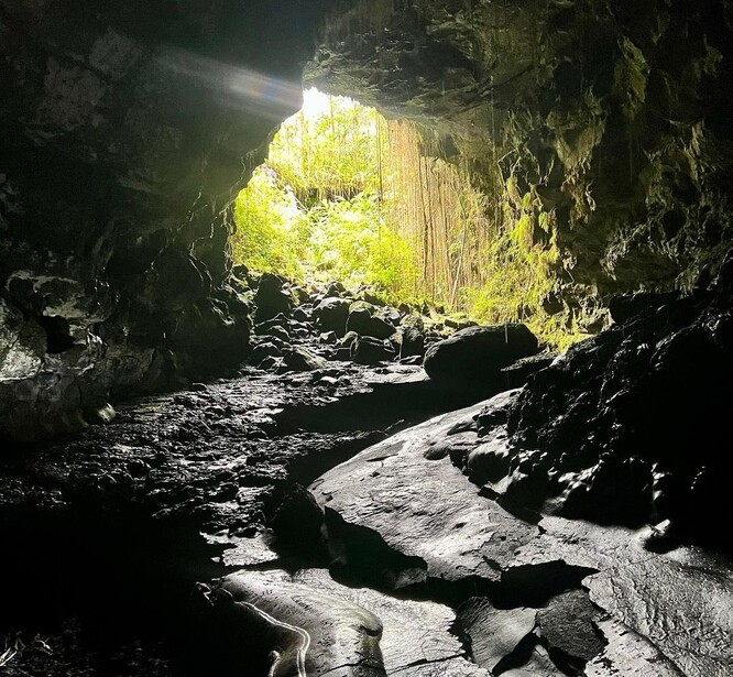 Lávový tunel.