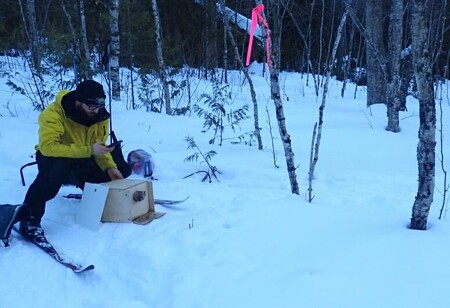 Ekolog Pauli Manlick na ostrově Isle Royale.