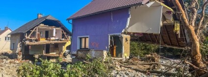 Povodní zničené domy Foto: HZS Olomouckého kraje 